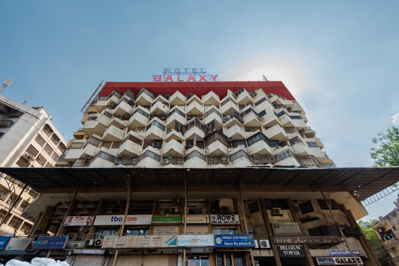 Hotel Galaxy Opp Surat Railway Station Exterior photo