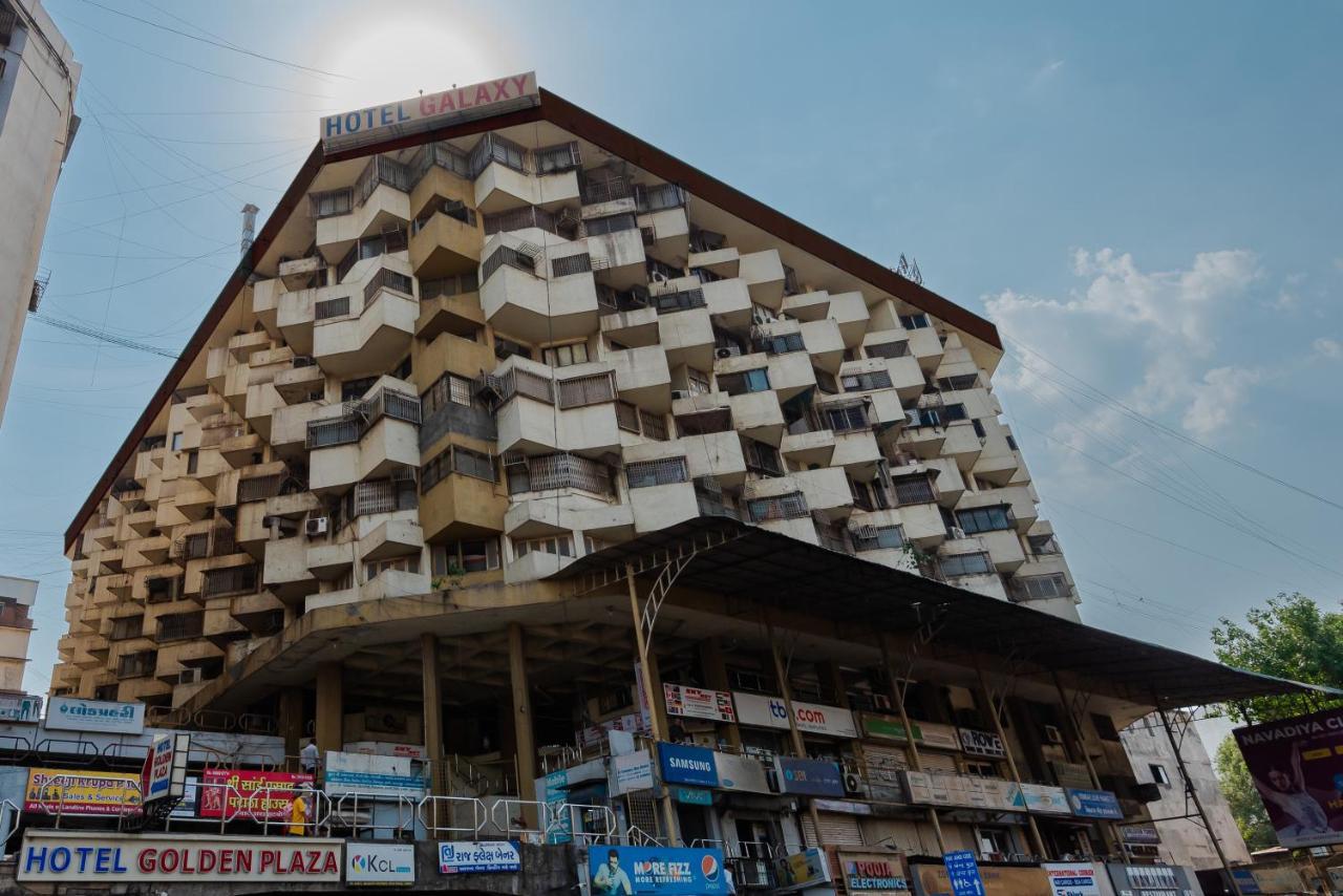 Hotel Galaxy Opp Surat Railway Station Exterior photo